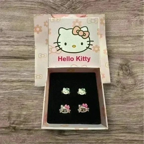 Hello Kitty Earrings - Picture 1 of 3